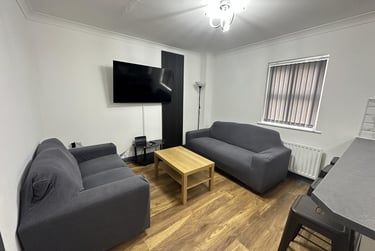 6 bed flat, Schuster Road, Victoria Park, Manchester, M145PE - Image 5